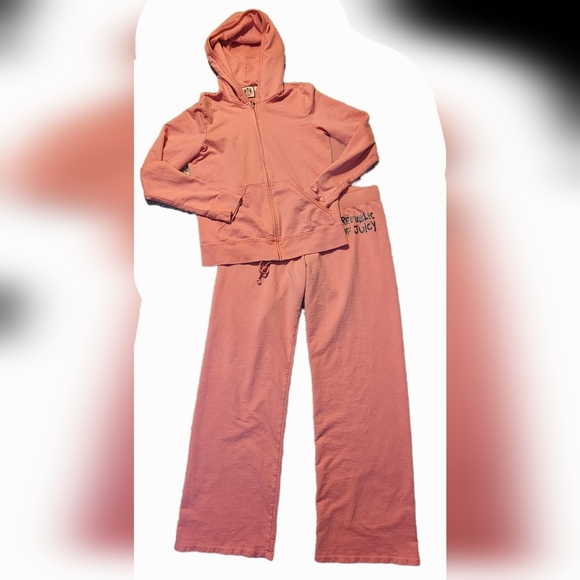 Juicy Couture Tops - Juicy Couture Rare 2 piece track suit hoodie pants Lg Republic of Juicy glitter